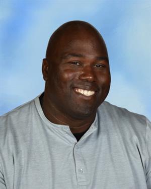 Aundre Bell